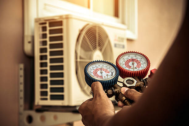 Professional Hvac technician working in Nahant, MA